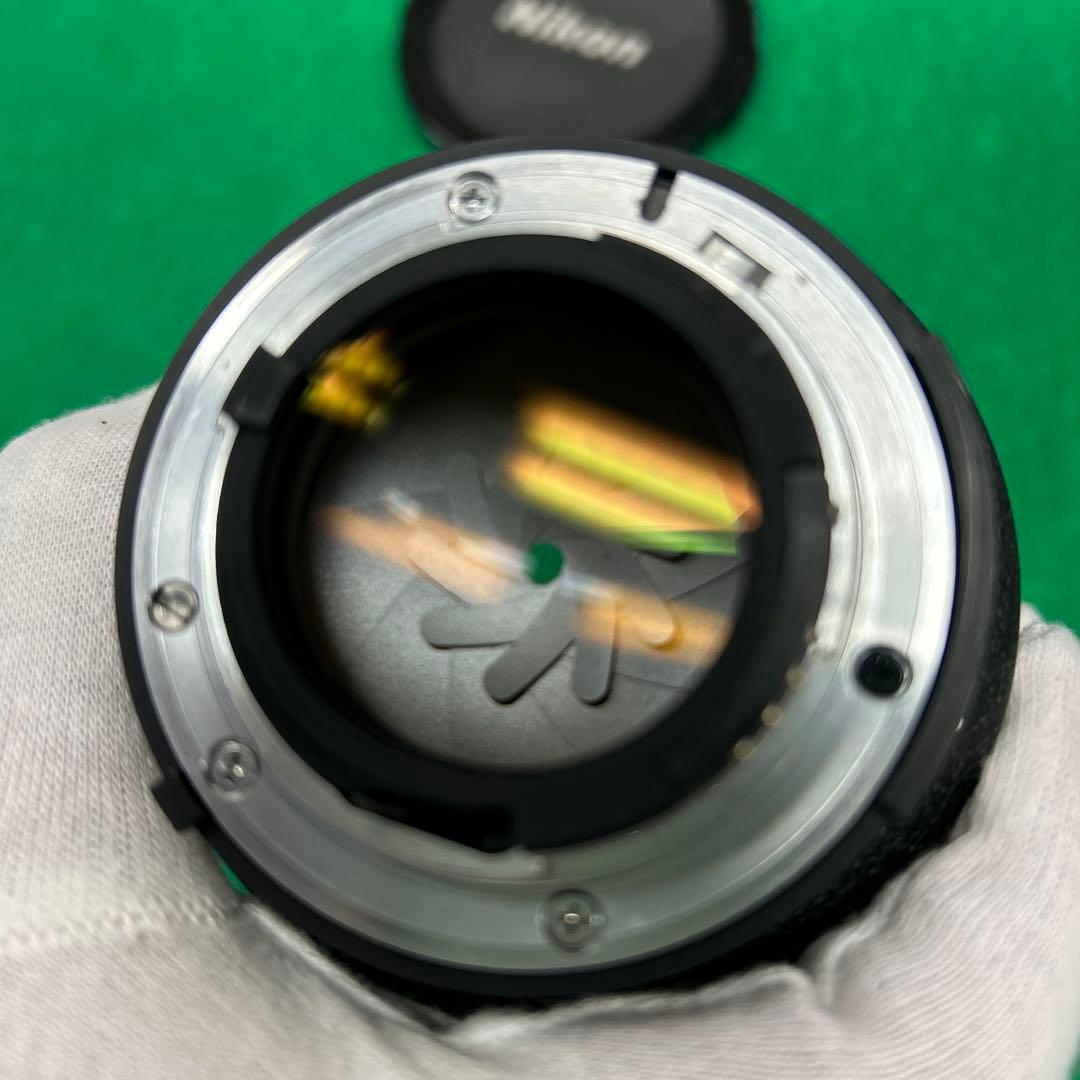 美品 Ai AF Nikkor 85mm F1.4D フードとフィルター付き