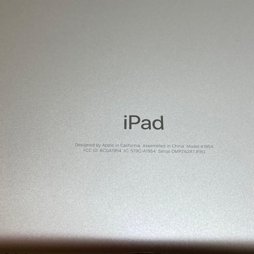 iPad 第6世代 128GB Wi-Fi + Cellular 90%