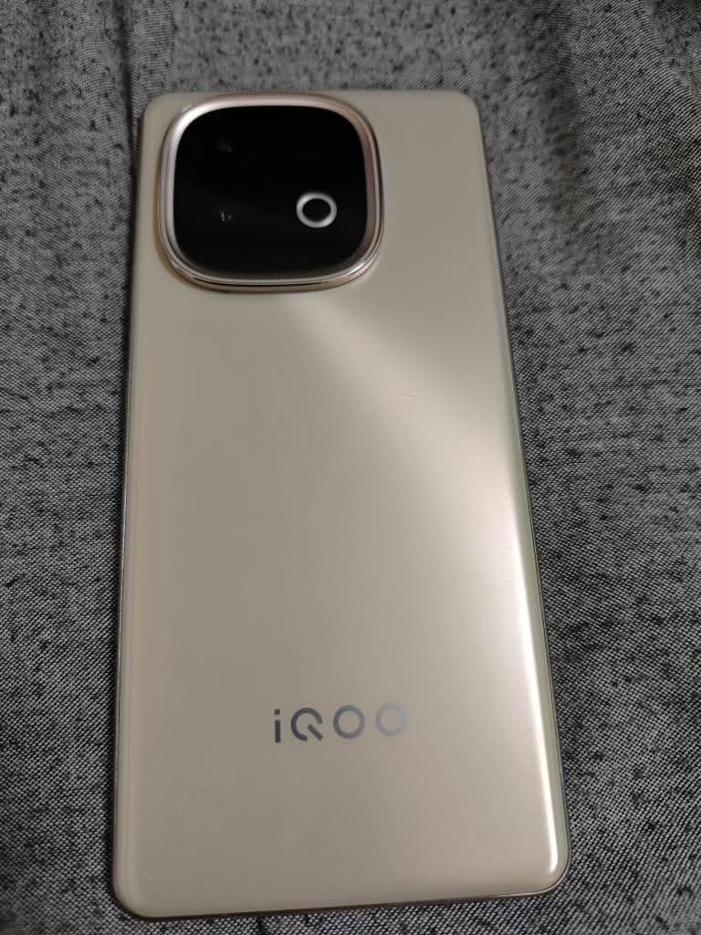 スマートフォン本体 Vivo iqoo z10 turbo pro 12/256GB