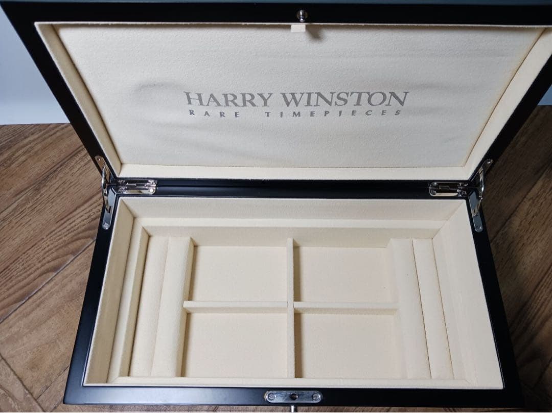 ★希少★HARRY WINSTON レアタイムピース 空箱 ジュエリーボックス