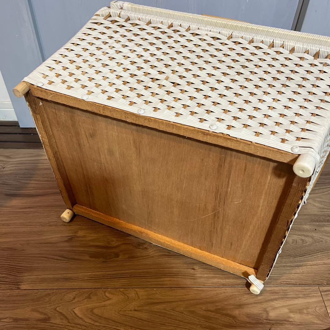 ✳︎レトロ　ハローキティ　かご　バスケット　サンリオ　収納　籠　昭和　レア編み込み