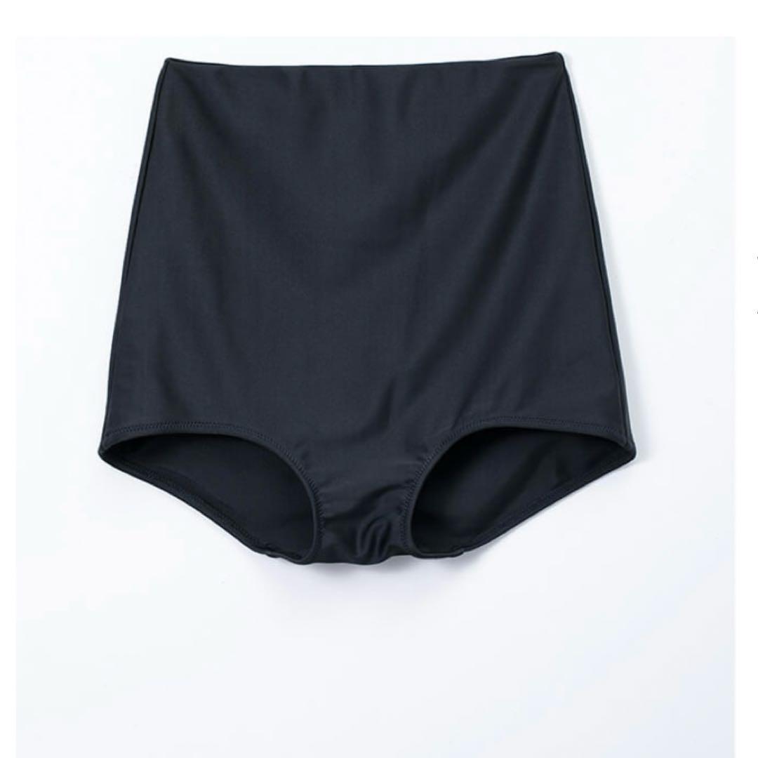 forme 東原亜希　水着　ブラック