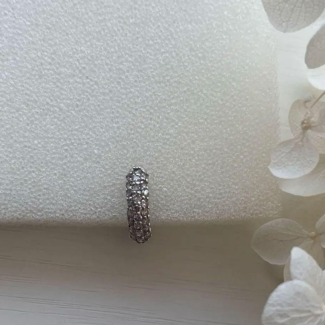 ダイヤパヴェK18WGピアス　片耳