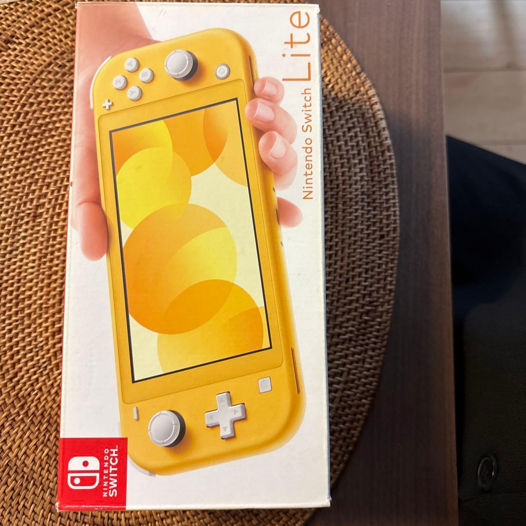 ゆち　Nintendo Switch Lite イエロー