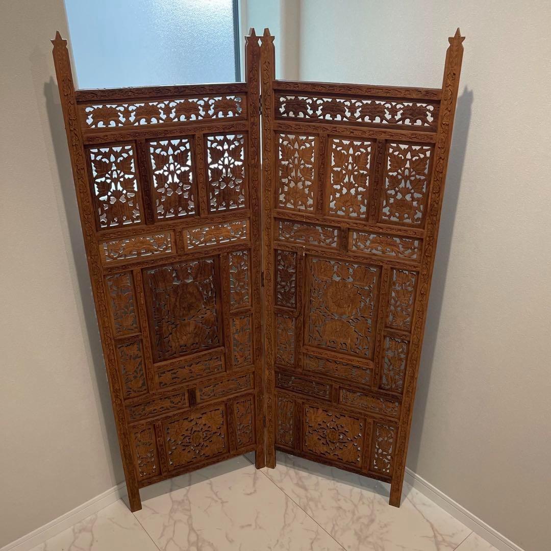 シーシャムウッド　パーテーション　木彫り　透かし彫り　アジアン　インテリア