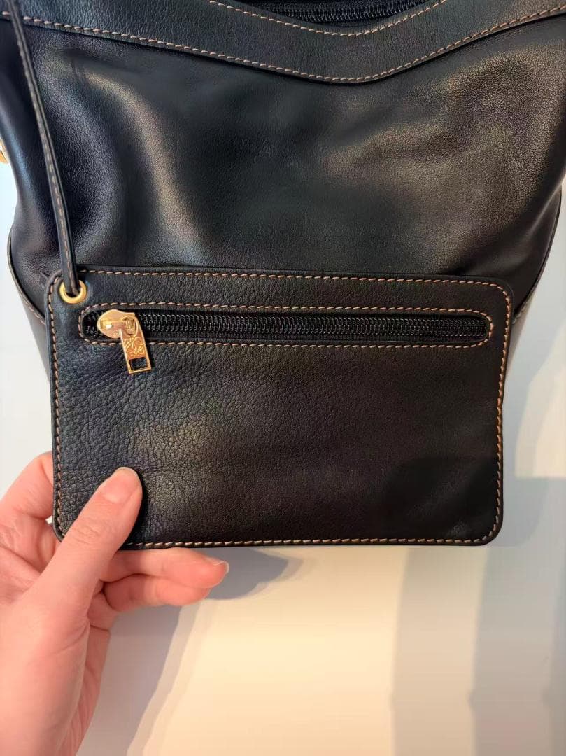 極美品Loewe ロエベ アントン レザー ブラック ショルダーバッグ