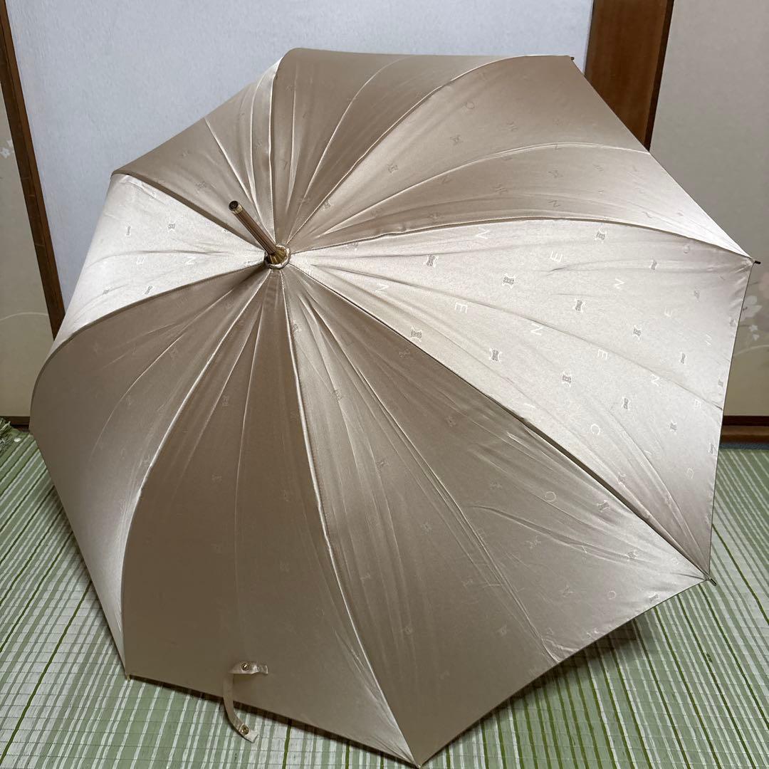 セリーヌ　銀座 WAKO イヴサンローラン　because 傘　雨傘　レディース