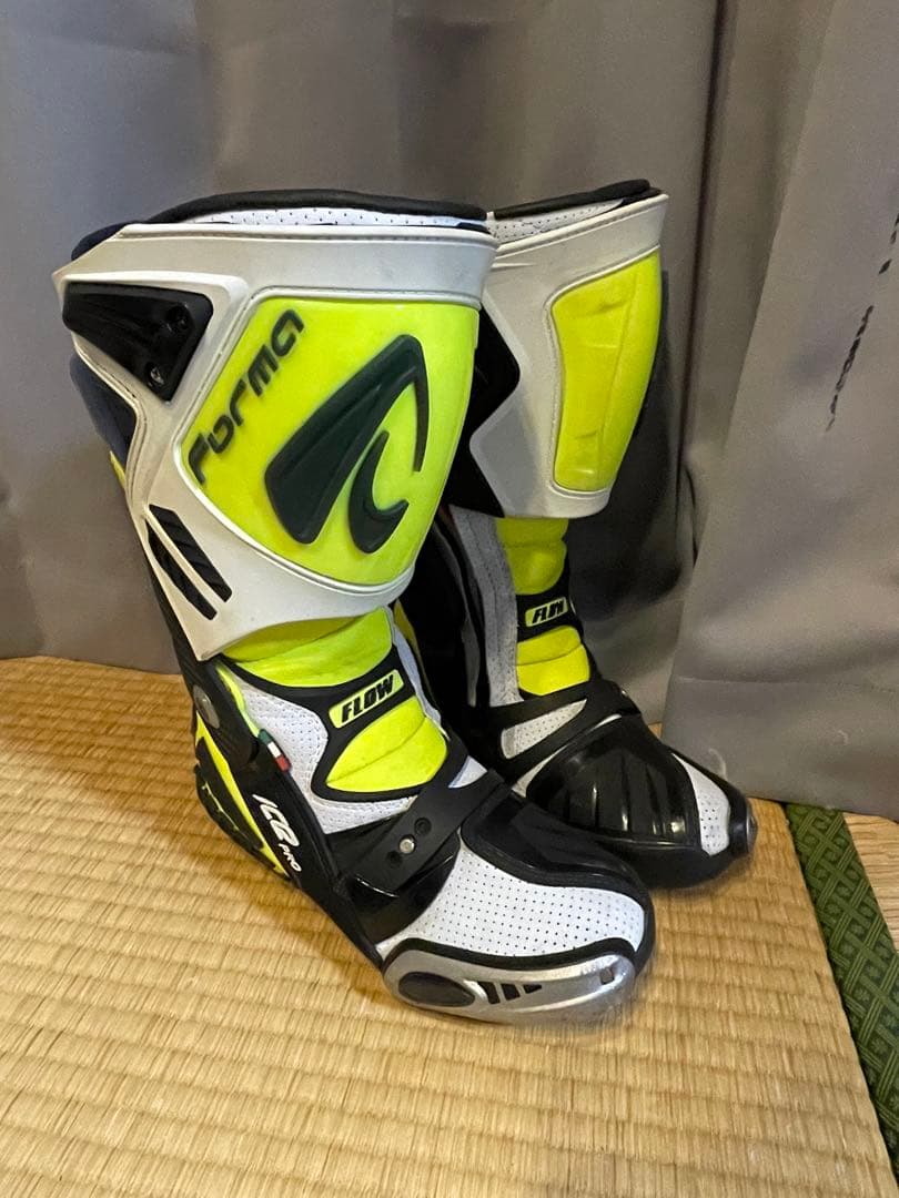 former ブーツ　フォーマー　レーシングブーツ　EU38 24.0〜24.5