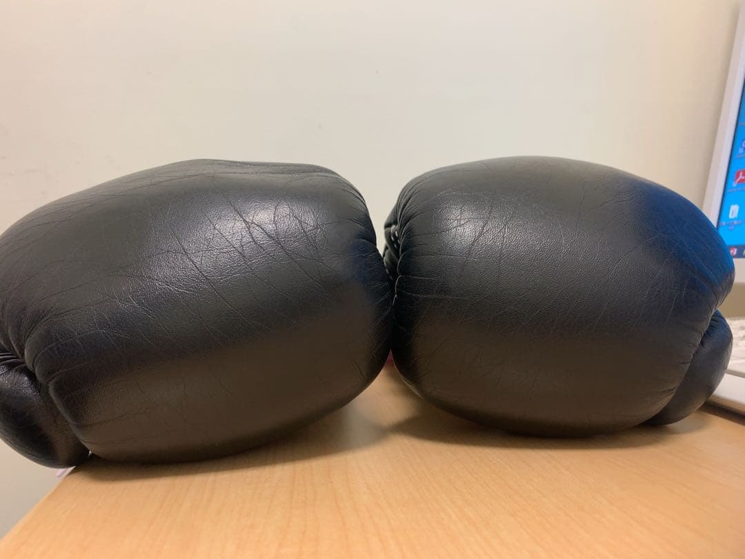 カナディス　Winning ボクシンググローブ 8oz 黒