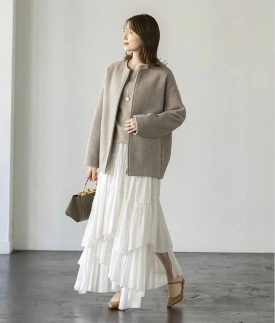 ばず　様ノーブル MTRカラーレスジップショートコート ベージュ 32