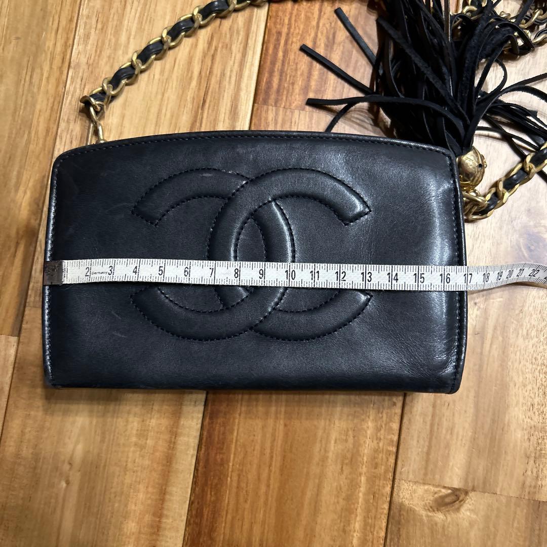 シャネル　斜めがけポシェット　紺色