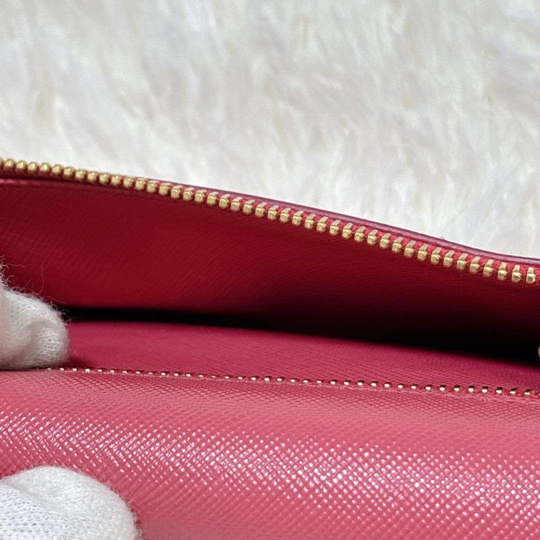 極美品✨プラダ 長財布 サフィアーノ メタルロゴ パスケース付 ピンク フラップ