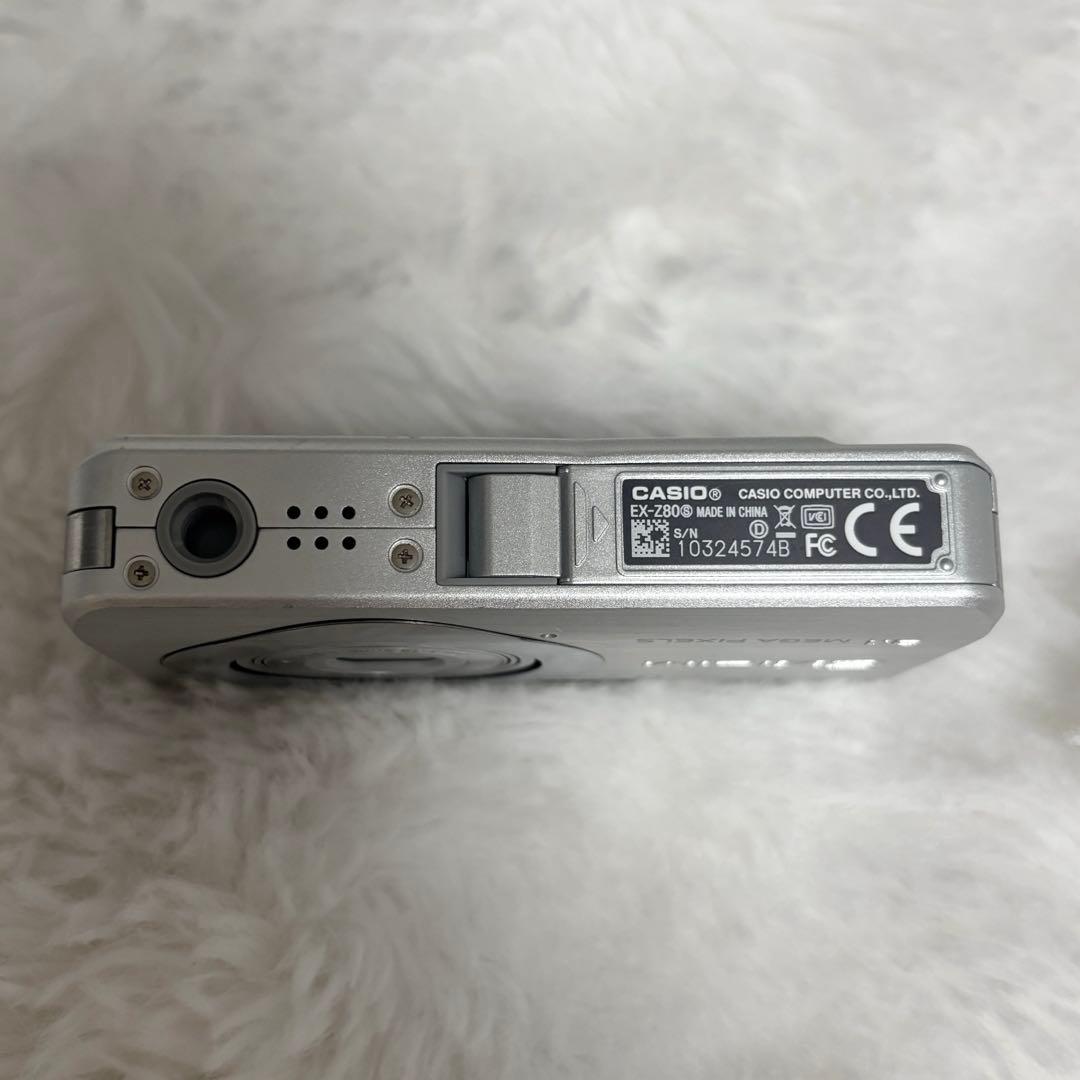 【CASIO】 デジタルカメラ EXILIM EX-Z80 シルバー