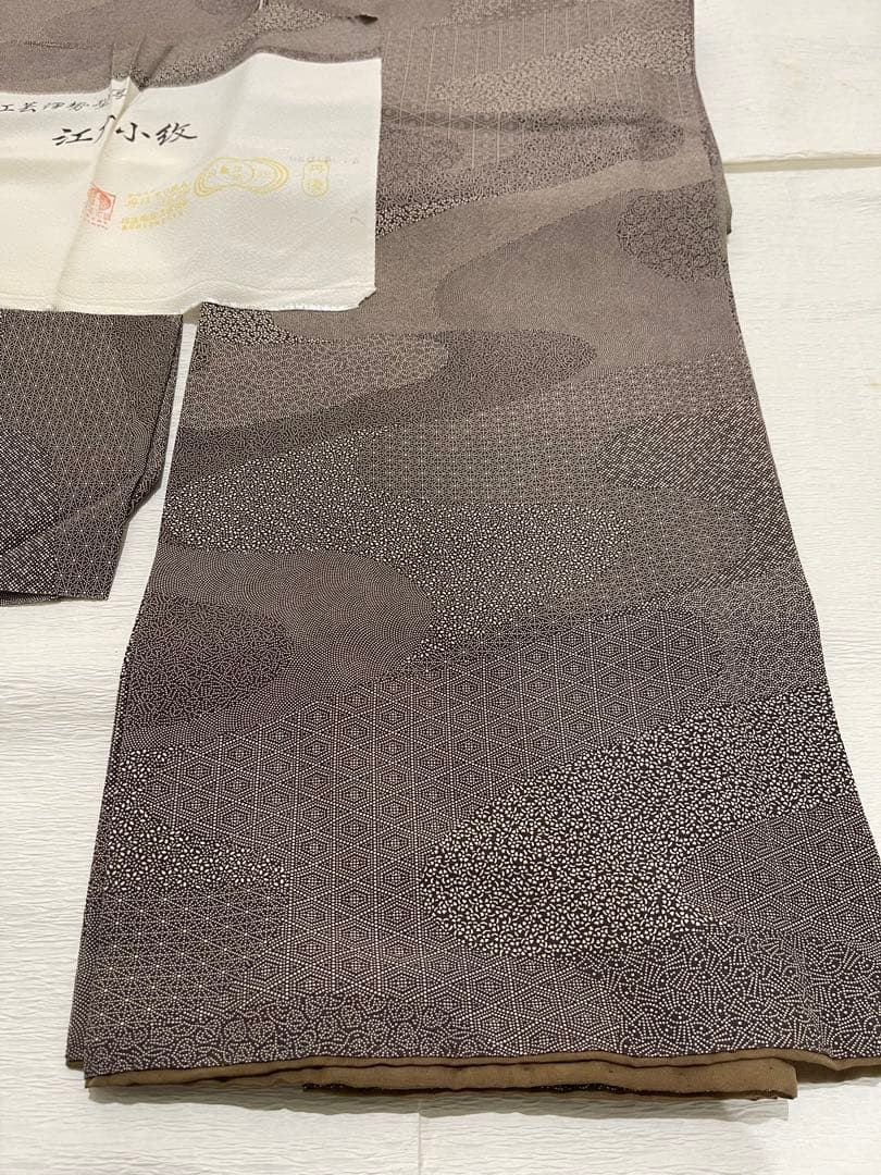 江戸小紋　ブラウン　仕立て上がり　正絹　銀花仙　撫松庵　丹後ちりめん　伊勢型写