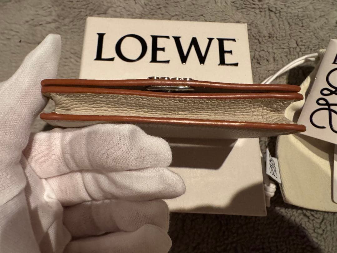 【美品】LOEWE アナグラムビジネスカードホルダーC821M97X02