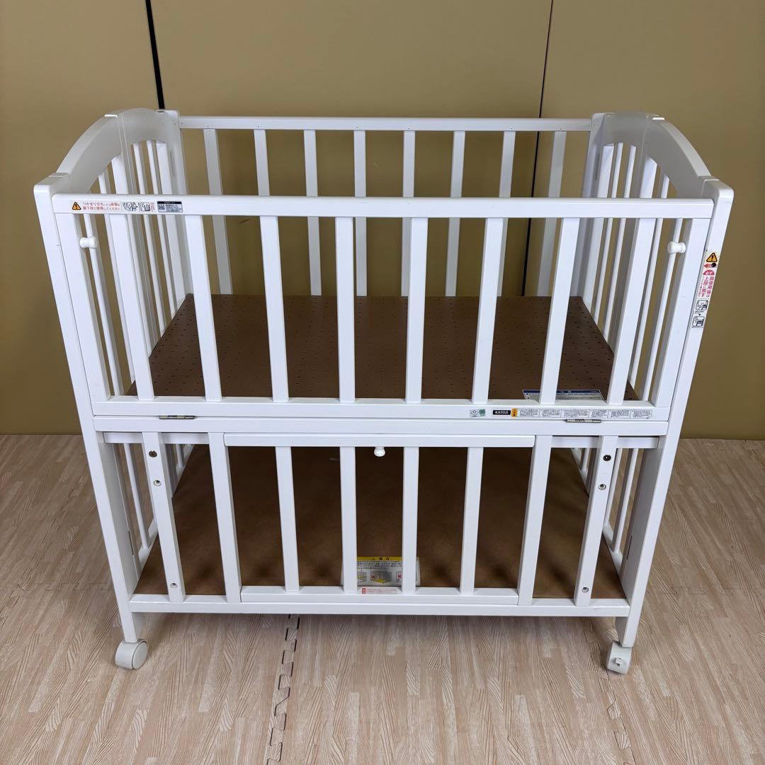 ☆除菌清掃済☆　☆綺麗☆　カトージ　ミニベッド　折りたたみ　ホワイト　扉開閉式