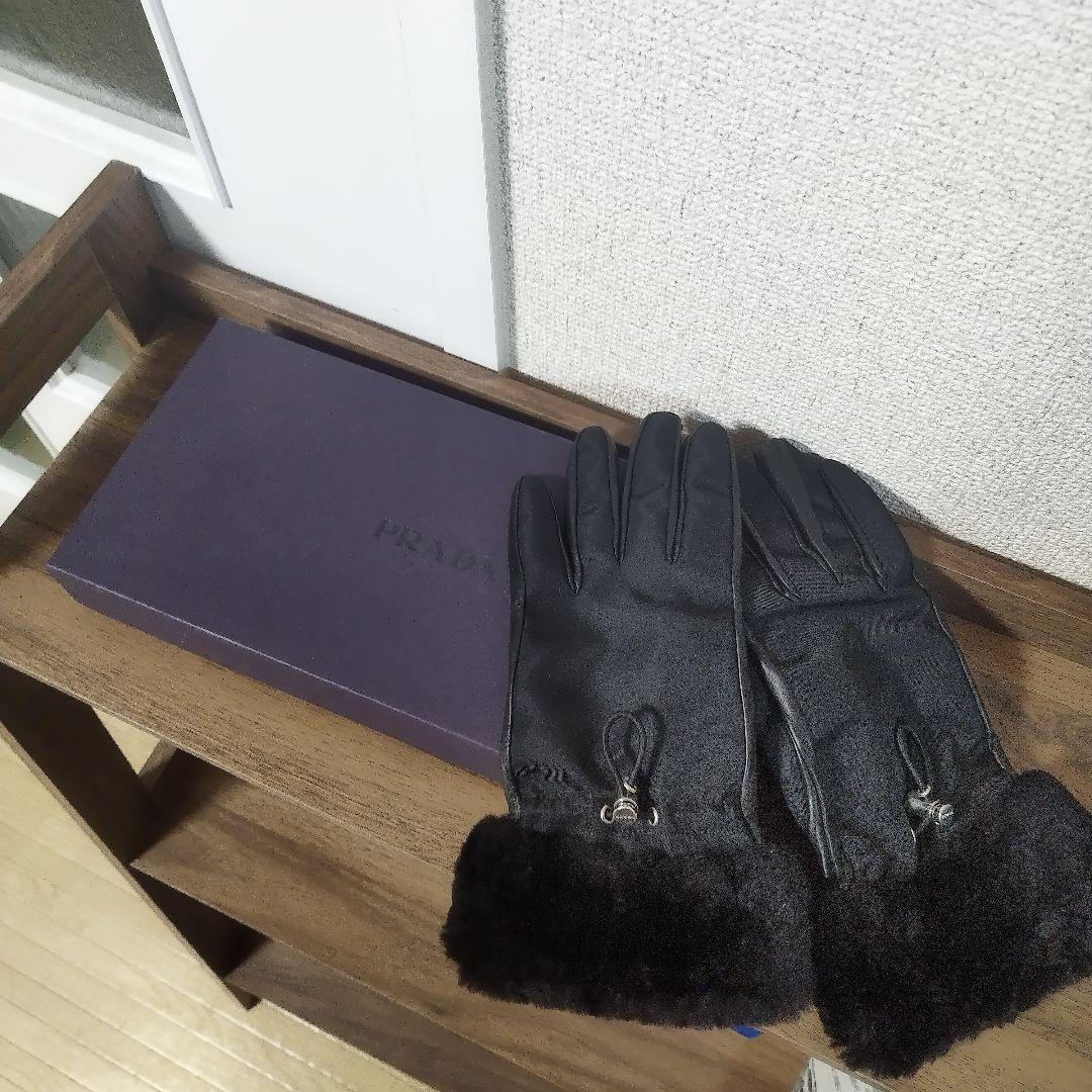 PRADA ブラック レザー手袋
