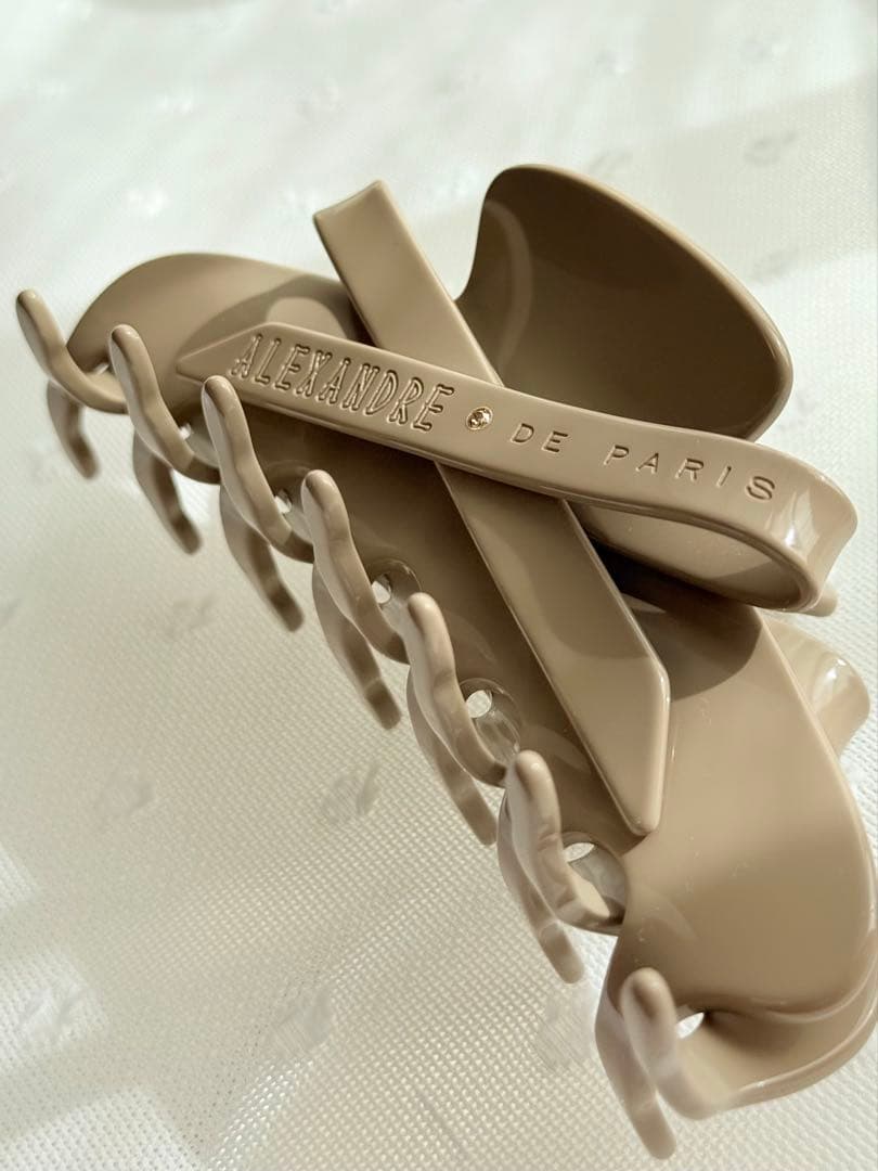 新品✨希少✨購入証明書有 ALEXANDRE DE PARIS ベージュクリップ