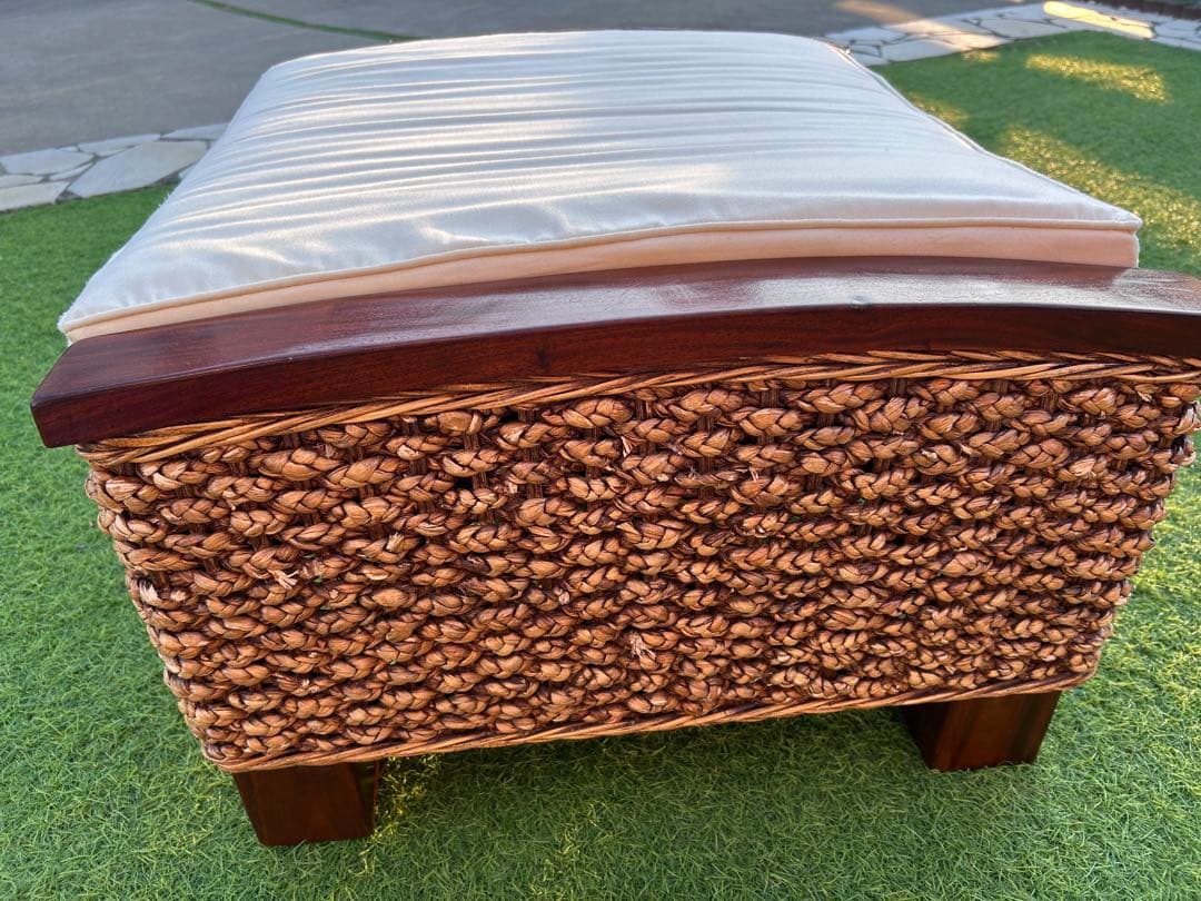 バリ家具　オットマン　ソファ