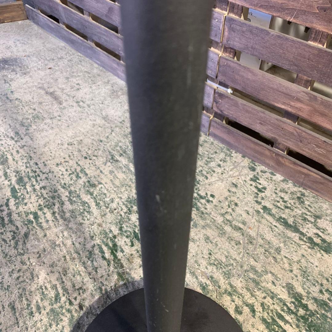 K809 フロアライト／スタンドライト 金属製トーチエール