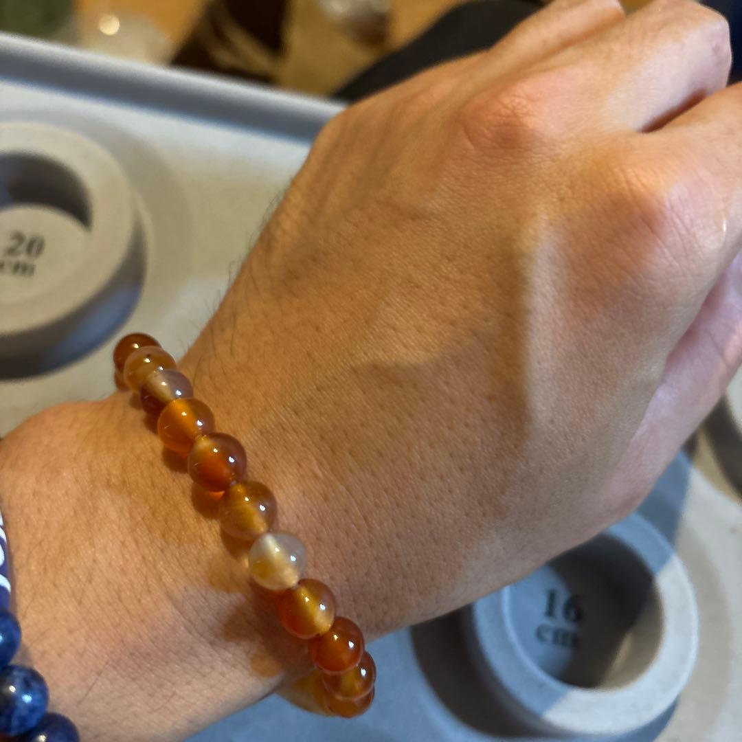 これは！すっごいパワー！希少！老玉髄オレンジ九眼天珠！カーネリアン！すんごいくる