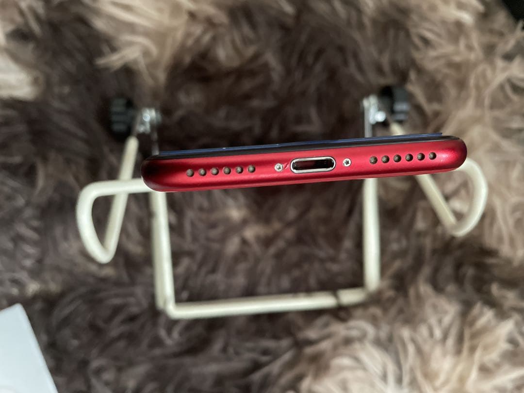 【美品】iPhone SE2product RED128GB