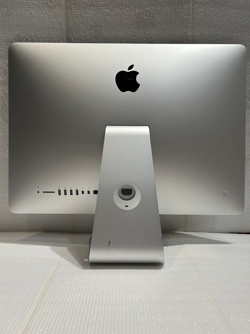 中古Apple iMac シルバー 本体 + キーボード + マウス