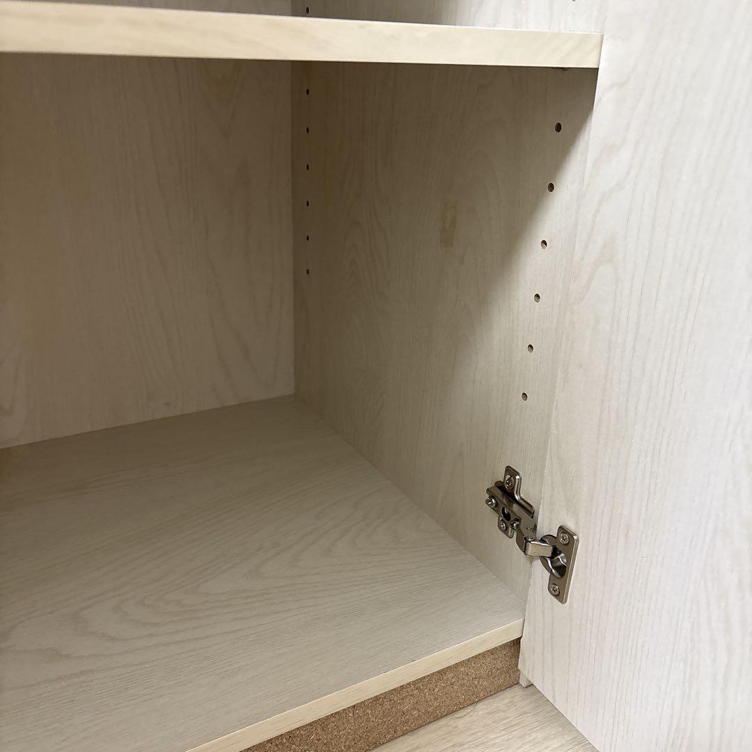 ニトリ 木製キャビネット 4段引き出し 2扉 漫画 オタ活