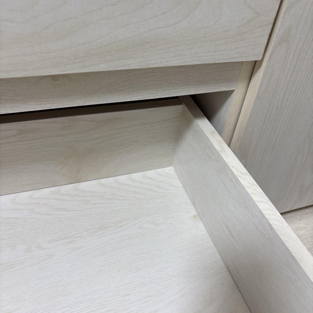 ニトリ 木製キャビネット 4段引き出し 2扉 漫画 オタ活