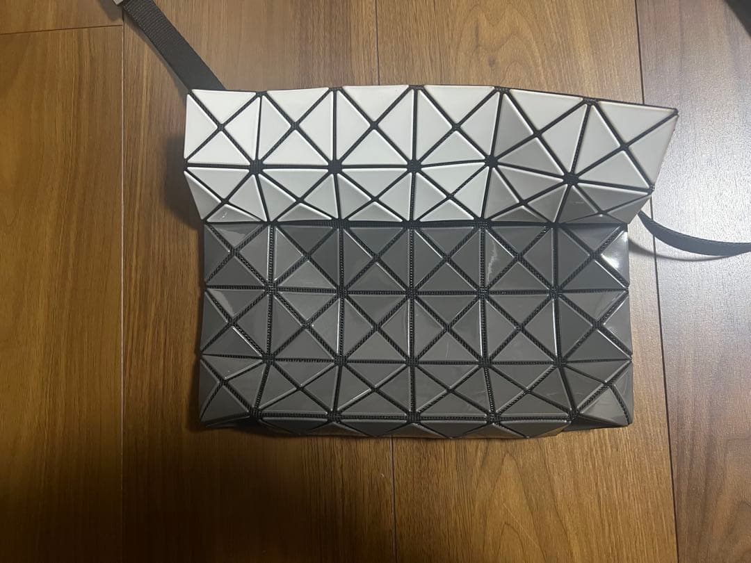 イッセイミヤケ　ショルダーバッグ