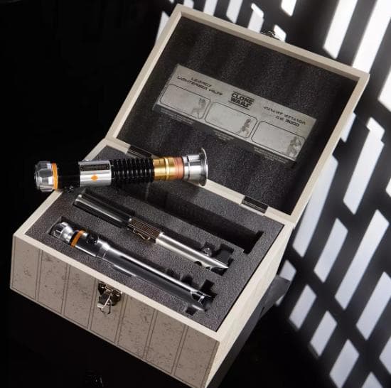 【日本未発売】限定3,000セットライトセーバー　スターウォーズ