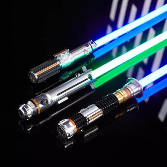 【日本未発売】限定3,000セットライトセーバー　スターウォーズ