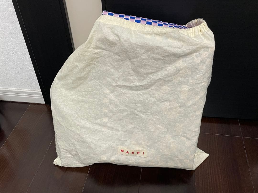 美品　MARNI マルニマーケツト カゴバッグ 正規品