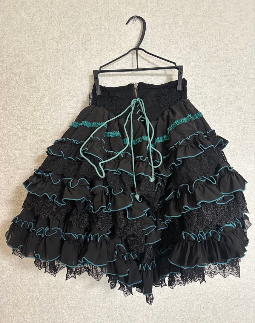 OZZoneste フリルスカート