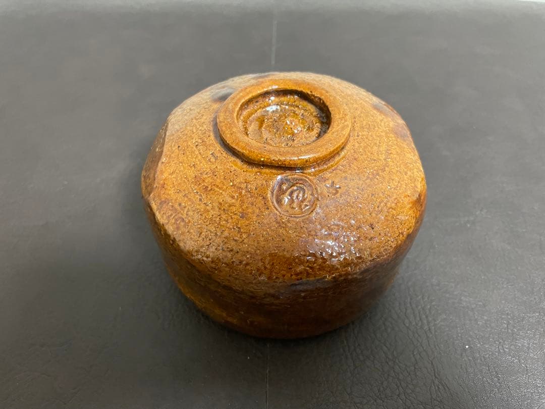 大樋年郎　十代大樋長左衛門　茶碗　飴釉　共箱　共布　栞　茶道具