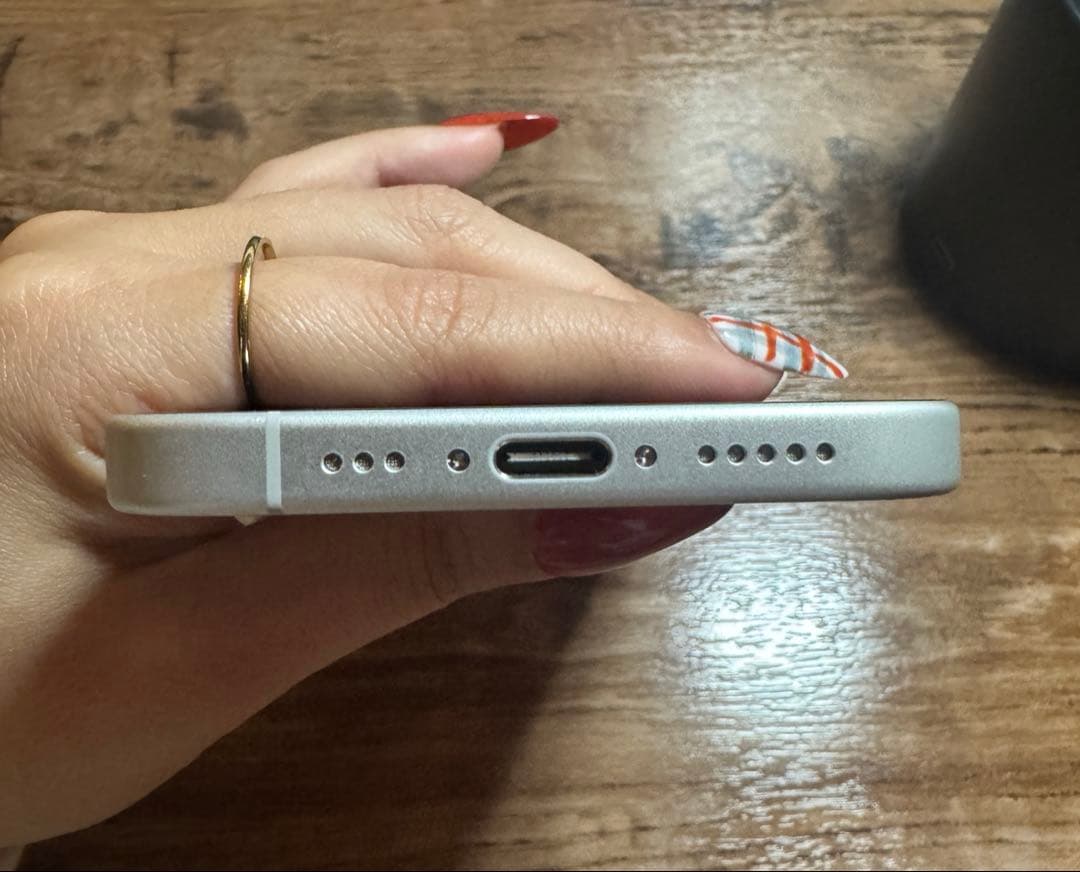 Apple iPhone16 ホワイト 128gb