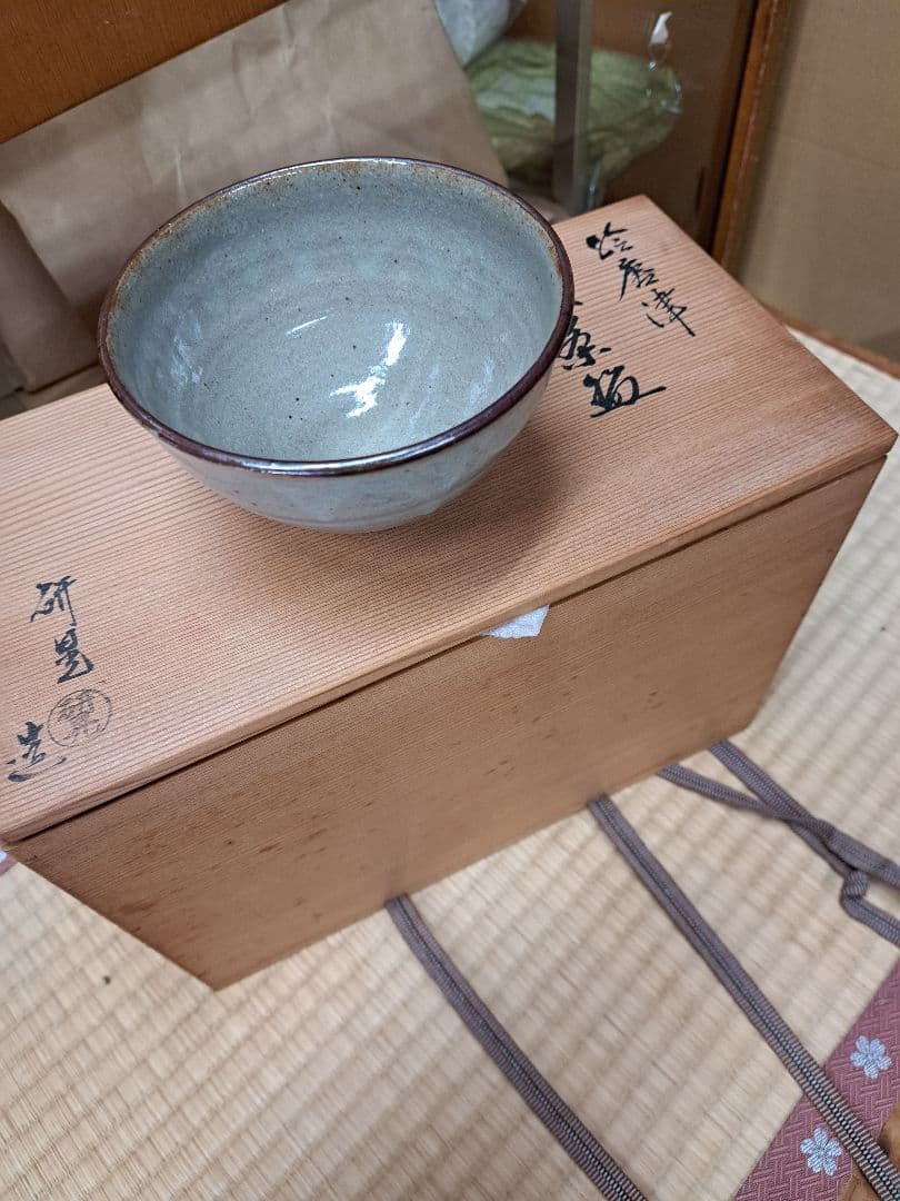 は*な様 超メルカリ市限定。12月15日まで 青緑色の数茶碗 木箱付き　十客入