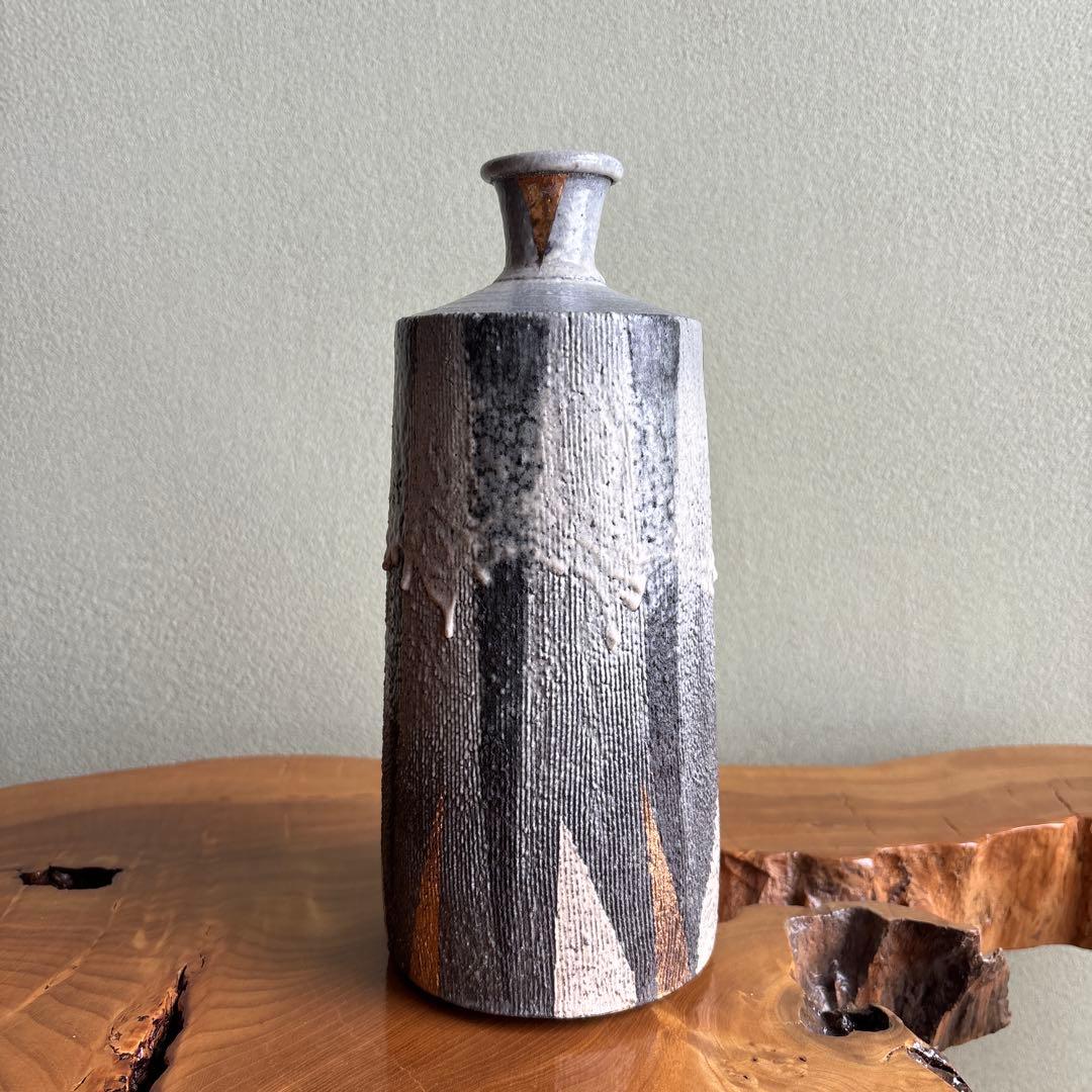 わら白金彩花入 小崎一陽造 高さ27.5cm 一輪挿し 共箱