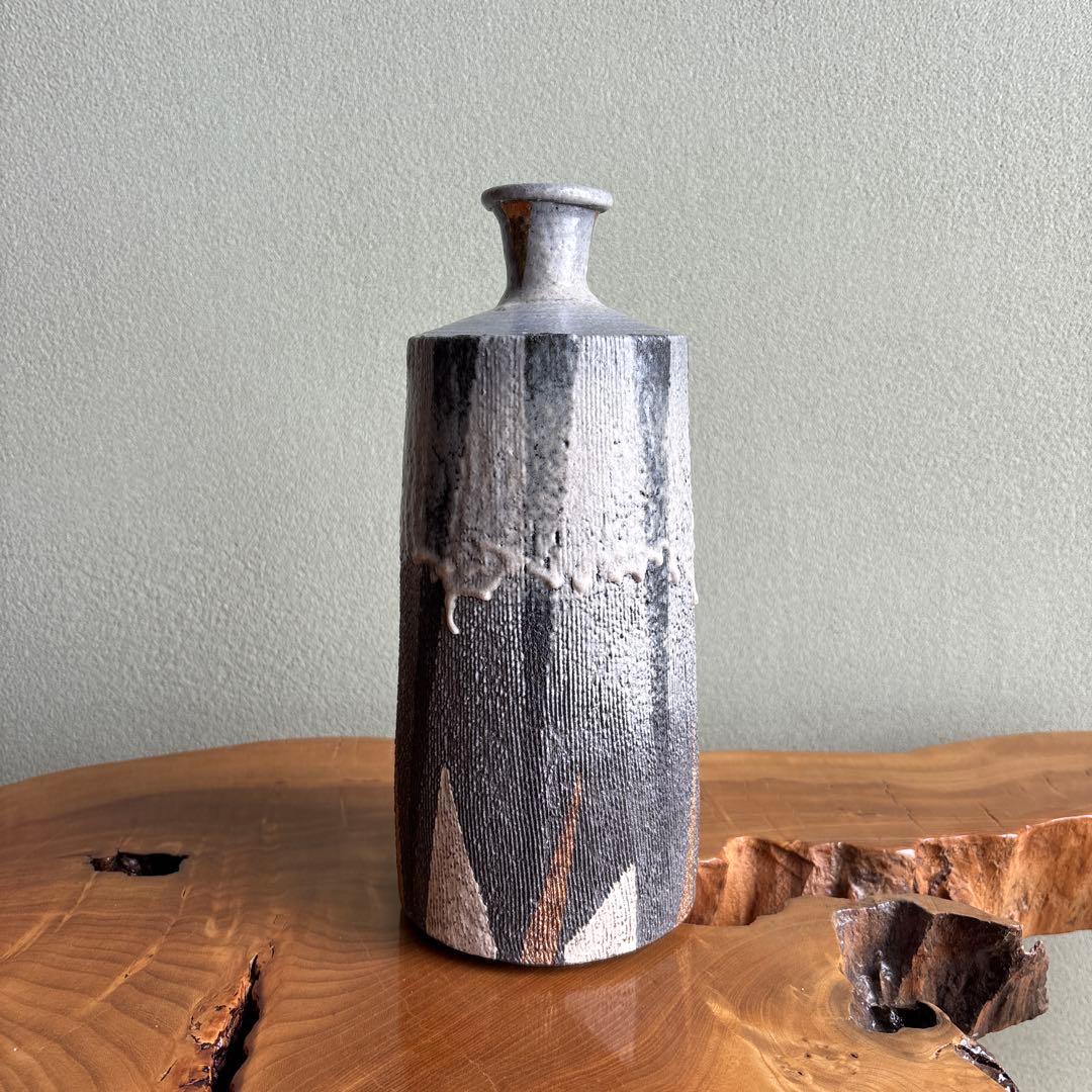 わら白金彩花入 小崎一陽造 高さ27.5cm 一輪挿し 共箱