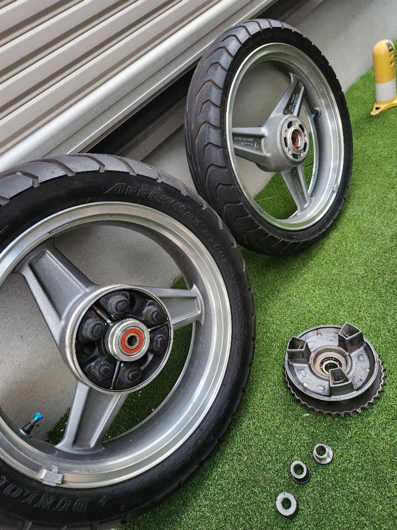 ゼファー750タイヤホイール