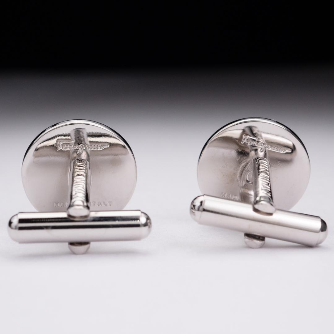 フェラガモ ブルーエナメルガンチーニ カフスボタン FERRAGAMO