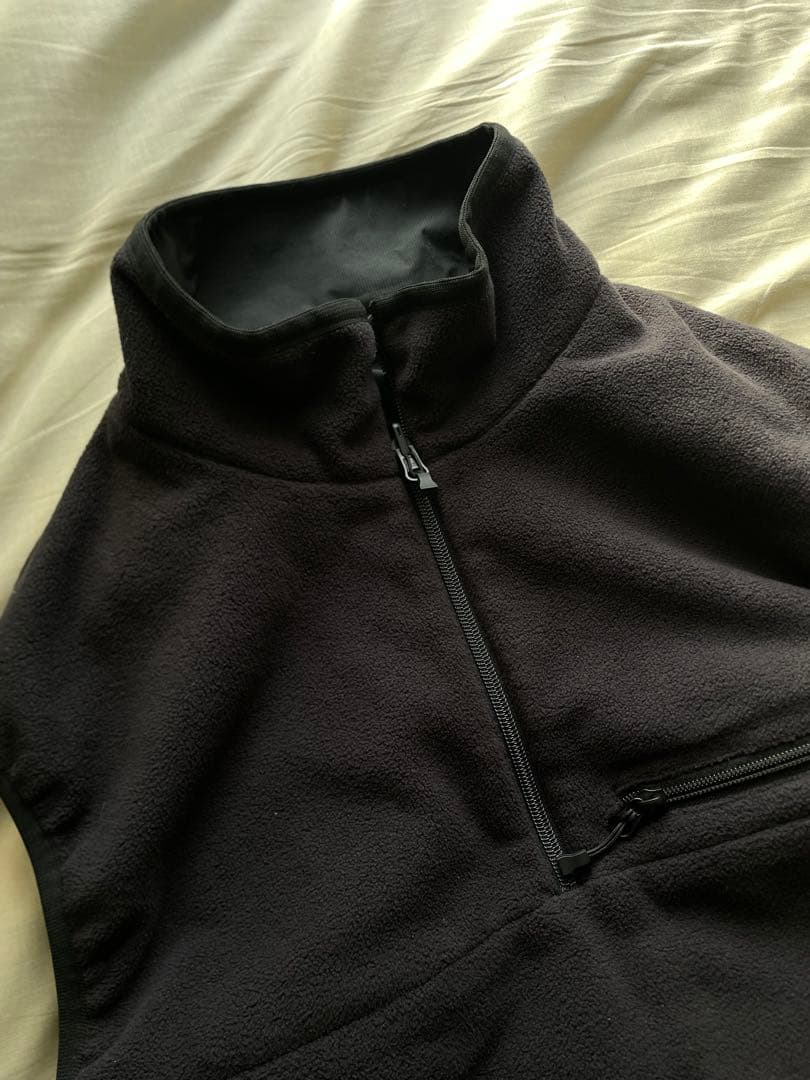 【完売品】TECH REVERSIBLE PULLOVER PUFF VEST