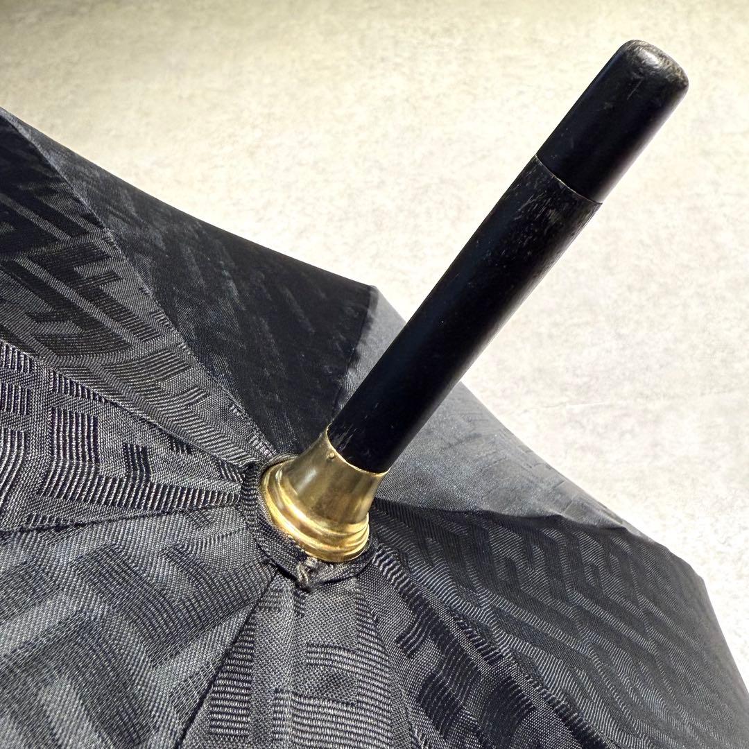 美品☆FENDI 長傘 雨傘 ズッカ柄 人気カラー FF ブラック 全長90cm