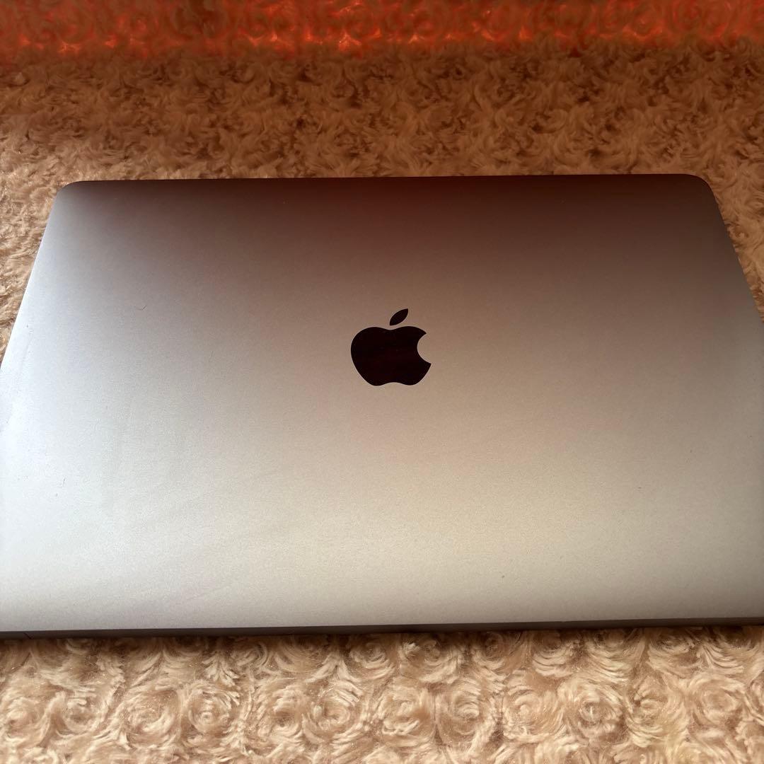Apple MacBook Air M1 8GB 256GB　純正充電器付き