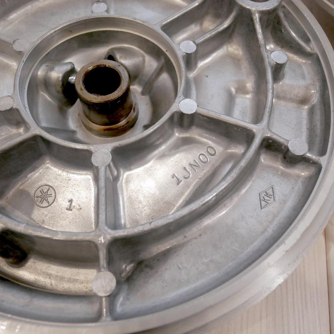 廃盤希少 未使用 SR400 ドラムブレーキ用フロントハブ プレートセット