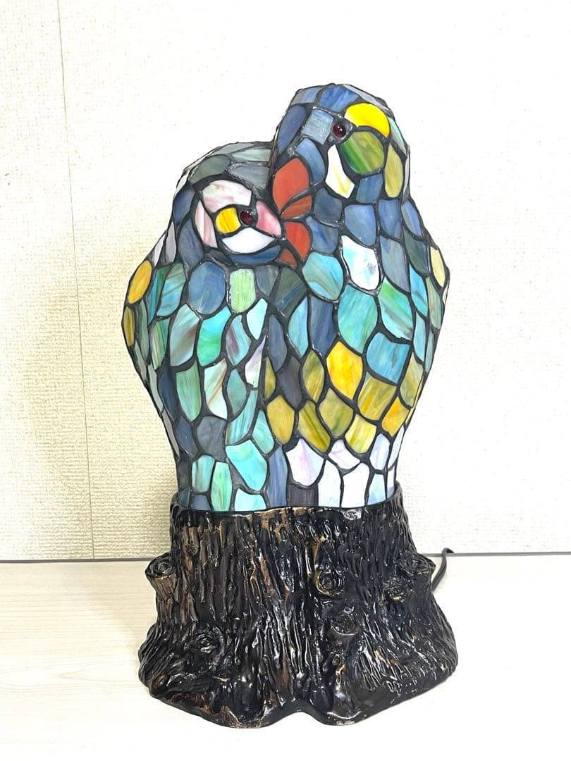 つがい　オウム　ステンドグラス