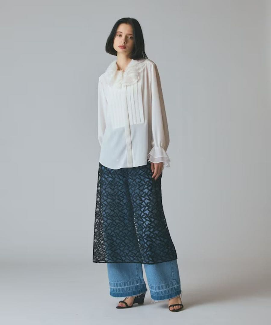 【ほぼ新品】グレースコンチネンタル　グレースクラス　フェザーチュールブラウス