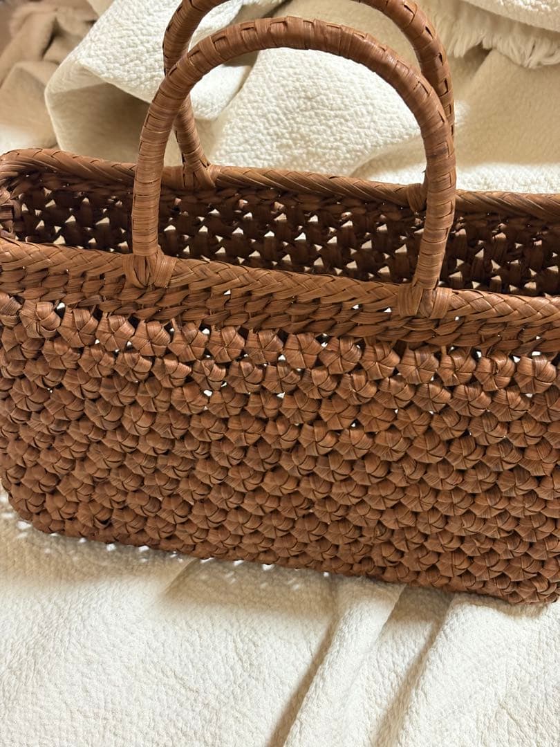 最終のお値下げ！カゴアミドリ購入　国産山葡萄かごバッグ　六角花結び