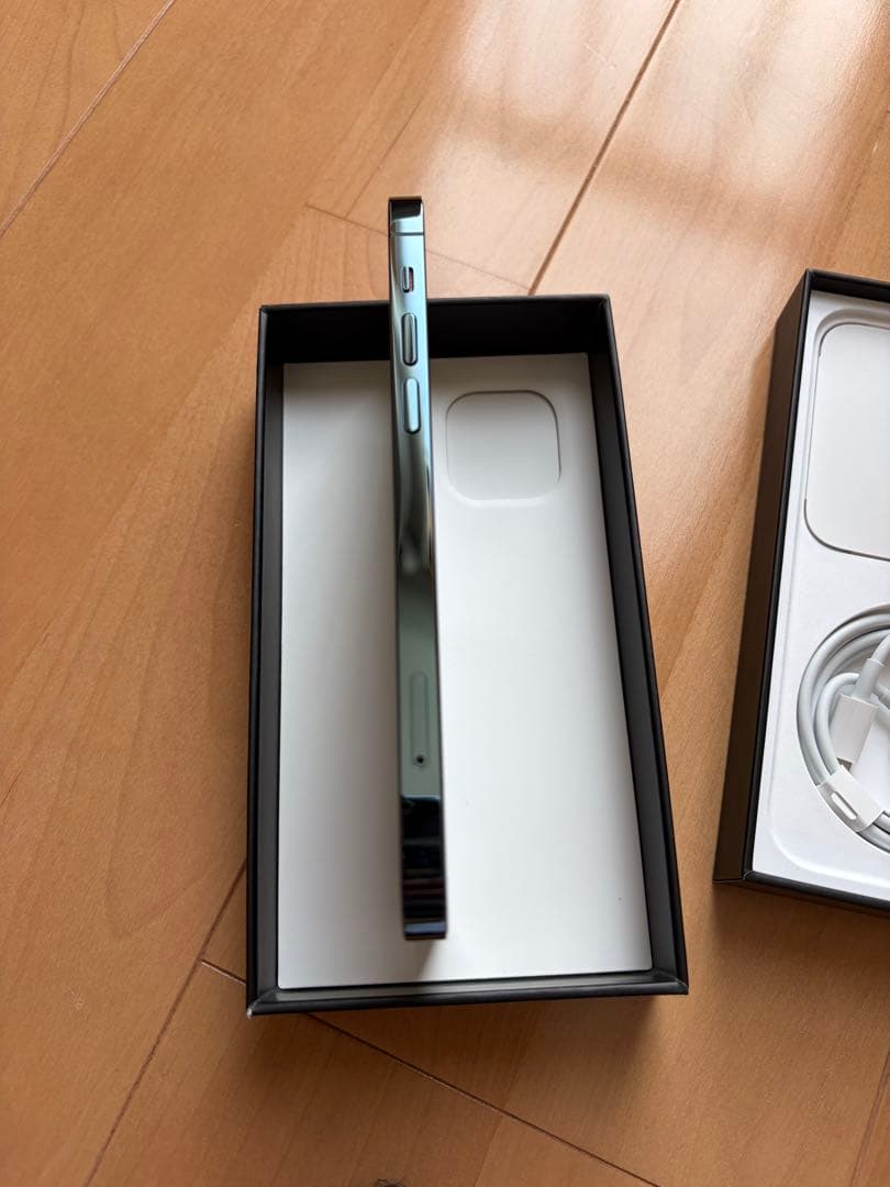 【超美品】iPhone12Proグラファイト