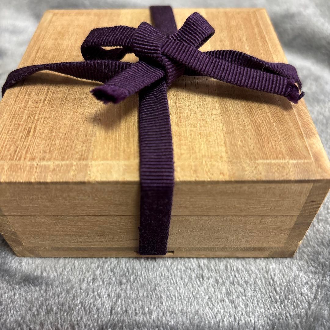 純銀の銀杯桐箱付き42.2g刻印「純銀服部製」